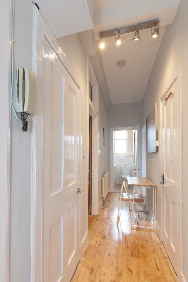 The Edinburgh City - Top Floor 2 Bedroom Apartment Εξωτερικό φωτογραφία